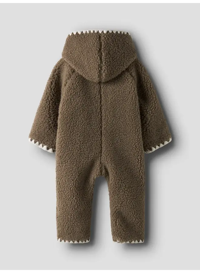 NBFlajo loose suit lil