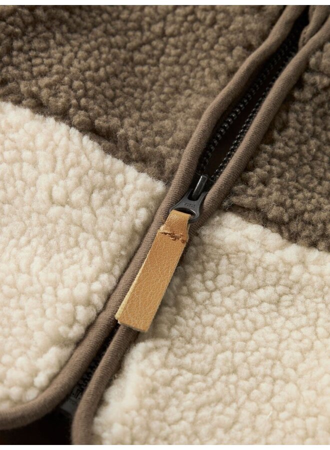 NBMlajo loose vest lil SS26