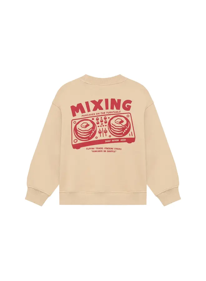 Oversized sweater backprint ginger root