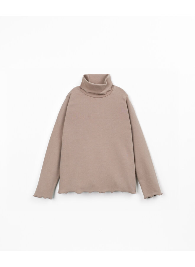 Longsleeve turtleneck drawing