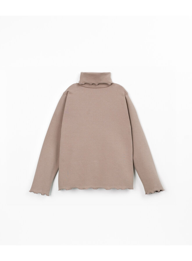 Longsleeve turtleneck drawing