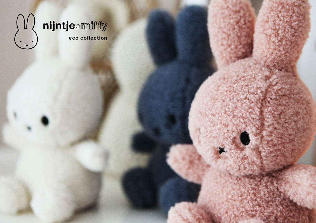 Nijntje Zittend Teddy Roze 23 cm Nijntje Zittend Teddy Roze 23 cm