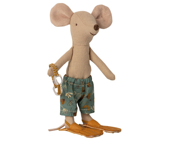 Maileg Knuffelmuis Beach Mice Big Brother in Strandhokje Maileg Knuffelmuis Beach Mice Big Brother in Strandhokje