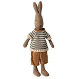 Maileg Knuffel Rabbit Size 1 Bruin met Shirt en Short 25cm