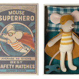 Maileg Knuffelmuis Super Hero Mouse Little Brother in Luciferdoosje 11cm Maileg Knuffelmuis Super Hero Mouse Little Brother in Luciferdoosje 11cm