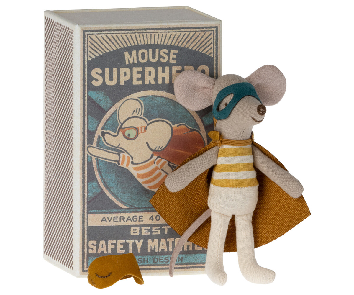 Maileg Knuffelmuis Super Hero Mouse Little Brother in Luciferdoosje 11cm Maileg Knuffelmuis Super Hero Mouse Little Brother in Luciferdoosje 11cm