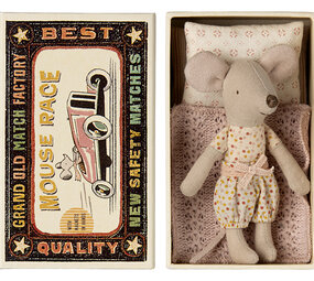 Maileg Knuffelmuis Little Sister in Luciferdoosje Maileg Knuffelmuis Little Sister in Luciferdoosje