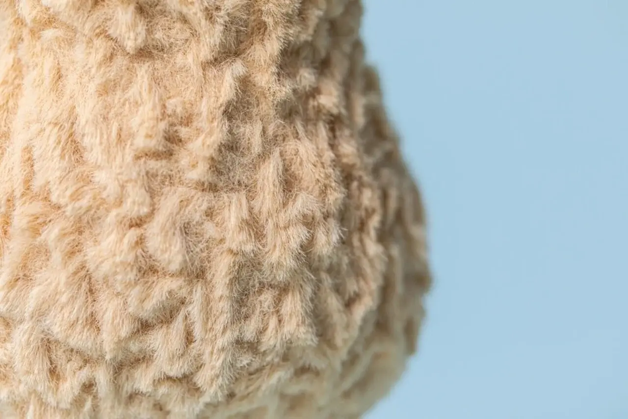 Jellycat Knuffel Amuseables Peanut 'Après Ski'