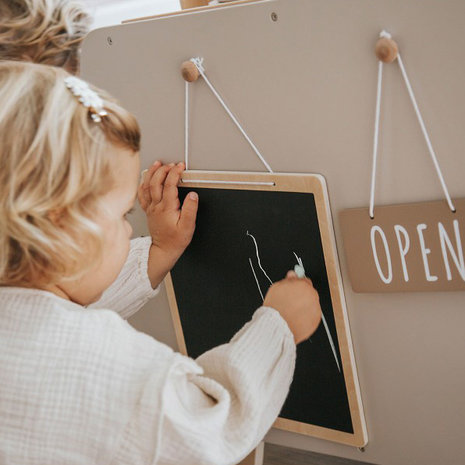 Label Label Bistro Kitchen - Nougat Label Label Bistro Kitchen - Nougat