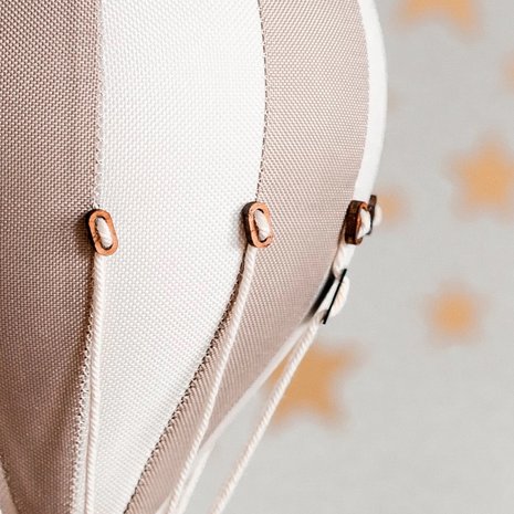 Super Balloon Luchtballon - beige en ecru Super Balloon Luchtballon - beige en ecru
