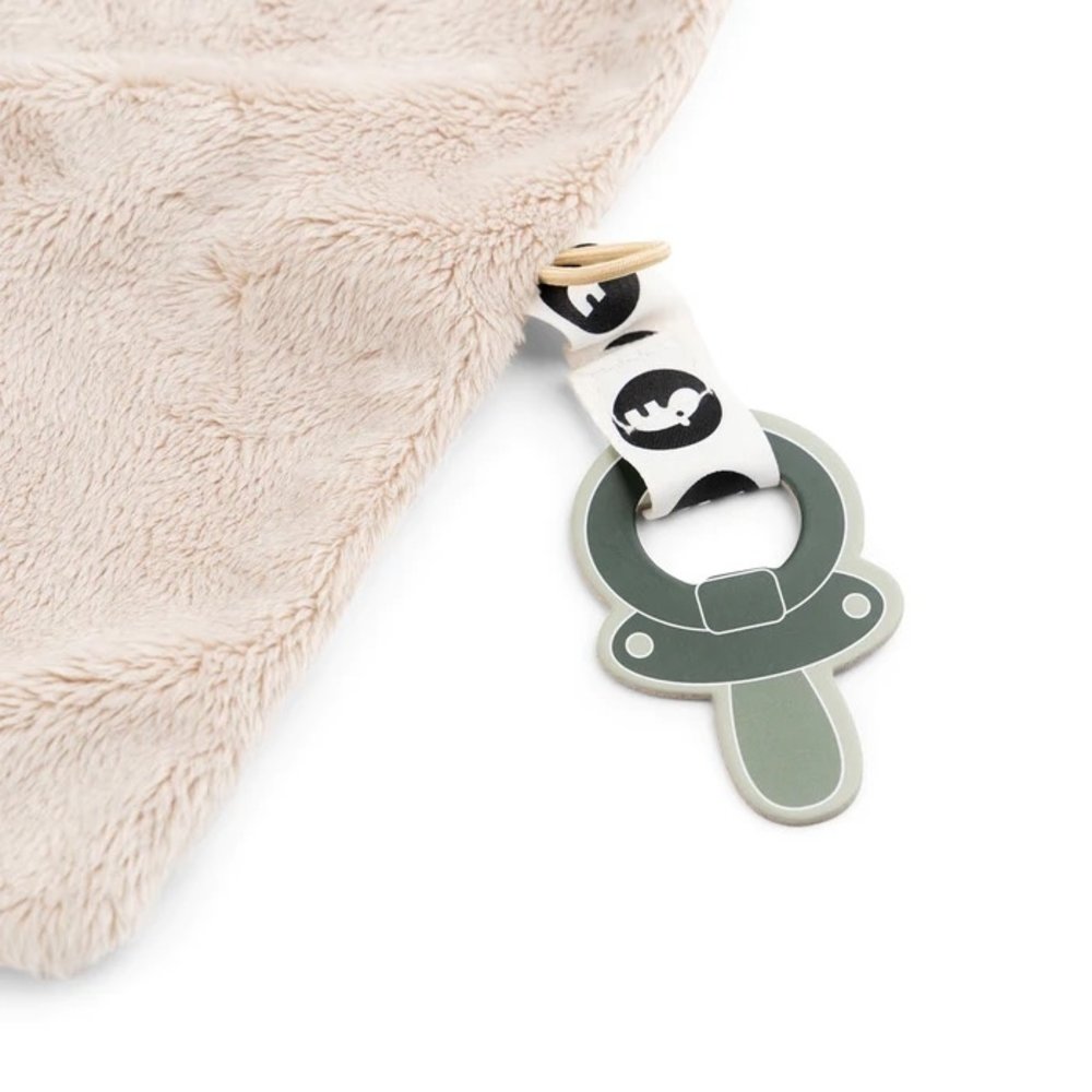 Done by Deer Knuffeldoekje Lalee Sand