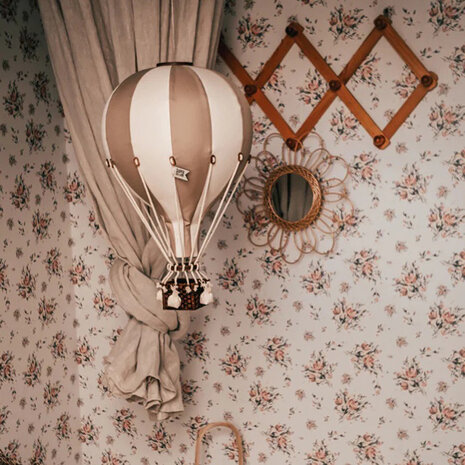 Super Balloon Luchtballon - beige en ecru (Groot) Super Balloon Luchtballon - beige en ecru (Groot)