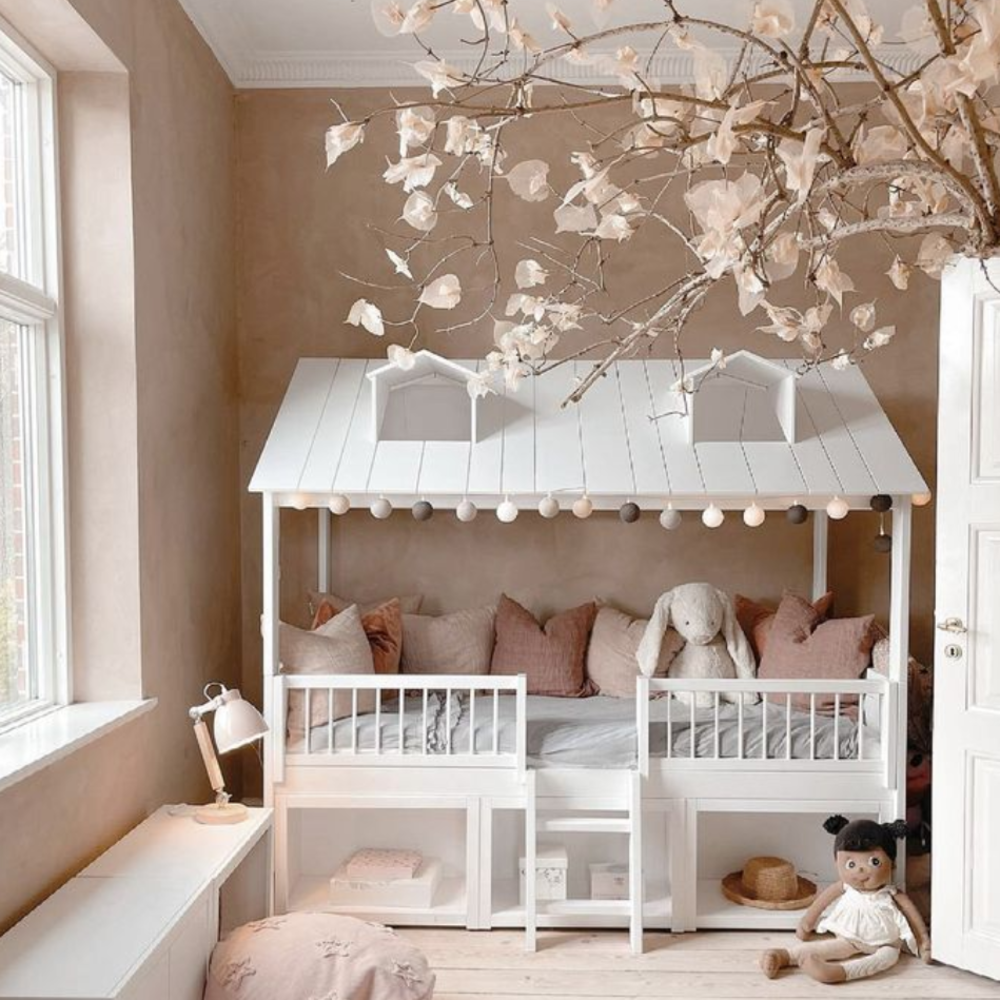 Lifetime Lichtslinger Met Wattenbolletjes - Royal Lifetime Lichtslinger Met Wattenbolletjes - Royal