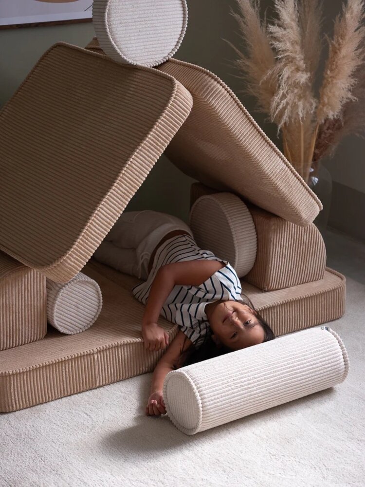 Wigiwama Zit- en speelbank - Brown Sugar Wigiwama Zit- en speelbank - Brown Sugar