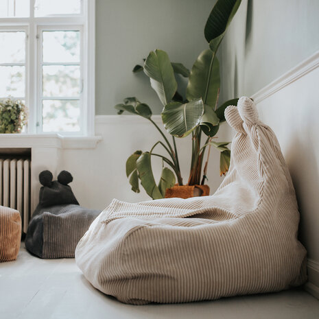 Scandinavian stories Poef Teddy Corduroy - Dusty pink Scandinavian stories Poef Teddy Corduroy - Dusty pink