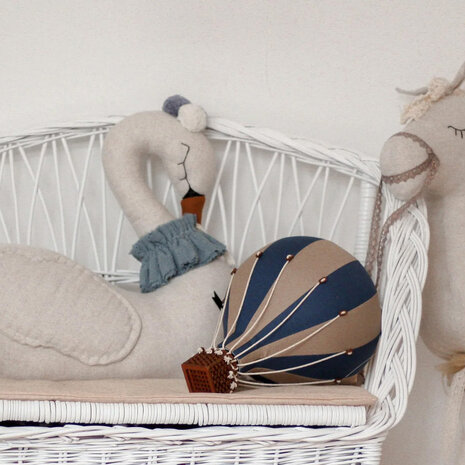 Super Balloon Luchtballon - beige en donkerblauw Super Balloon Luchtballon - beige en donkerblauw