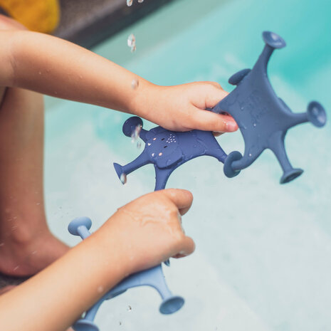 Trixie Dierenspel met zuignappen 3 stuks - Mrs. Elephant familie blauw Trixie Dierenspel met zuignappen 3 stuks - Mrs. Elephant familie blauw