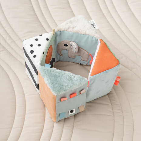 Done by Deer Uitvouwbare activiteitenkubus Deer friends