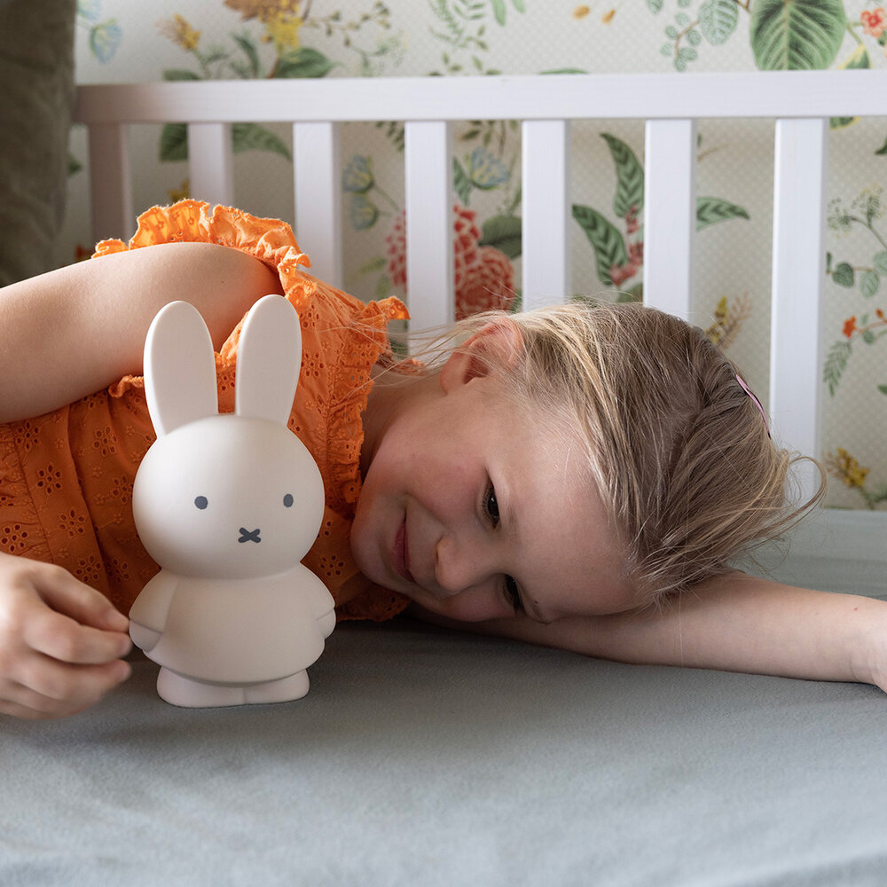 Atelier Pierre Nijntje spaarpot - Zand Atelier Pierre Nijntje spaarpot - Zand