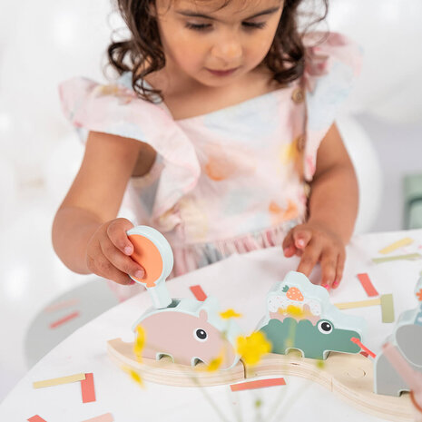 Done by Deer Jaarring - Celebration Parade - Deer Friends