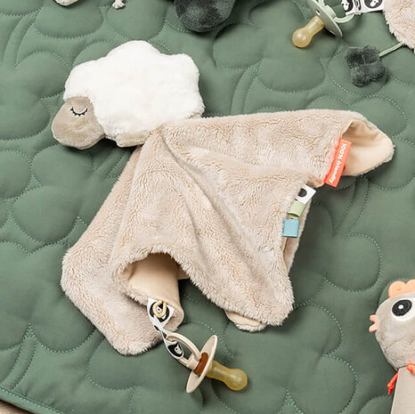 Done by Deer Knuffeldoekje Sheepy Sand Done by Deer Knuffeldoekje Sheepy Sand