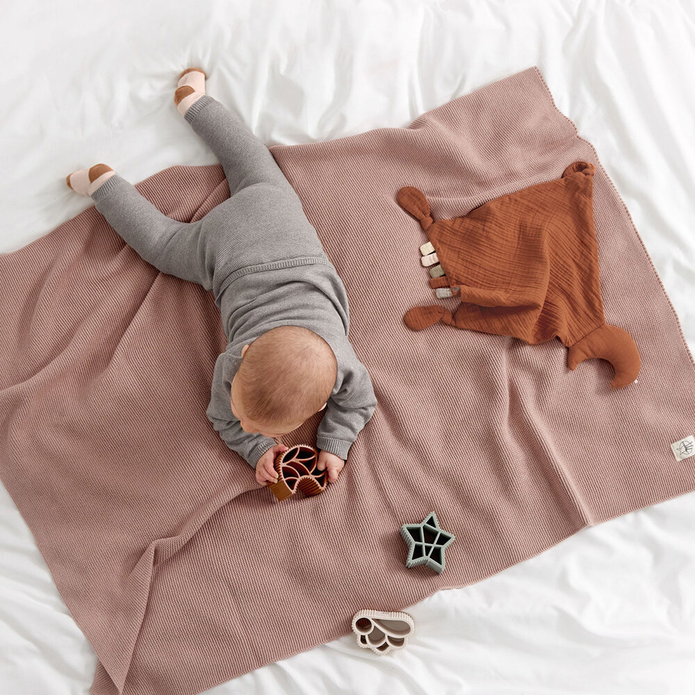 Lässig Gebreid dekentje GOTS - Frizzy roze 80x100