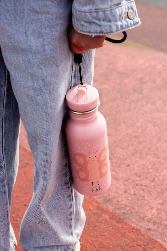 Studio Balune Gepersonaliseerde Trixie Drinkfles 500ml - Mrs. Butterfly Studio Balune Gepersonaliseerde Trixie Drinkfles 500ml - Mrs. Butterfly
