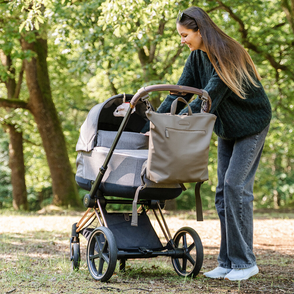 Done by Deer Luier(rug)tas Taupe