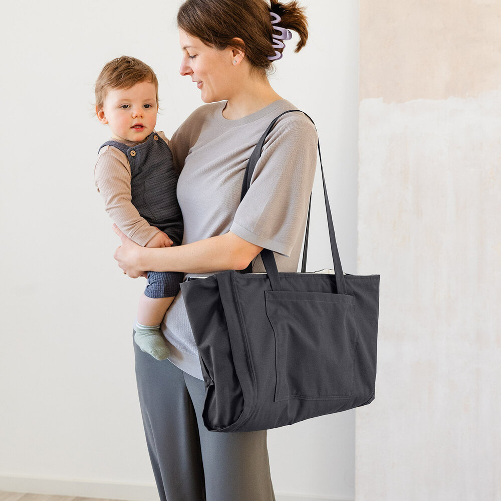 Lässig Tas & Speelkleed 2-in-1 - Mamaki Anthracite Lässig Tas & Speelkleed 2-in-1 - Mamaki Anthracite