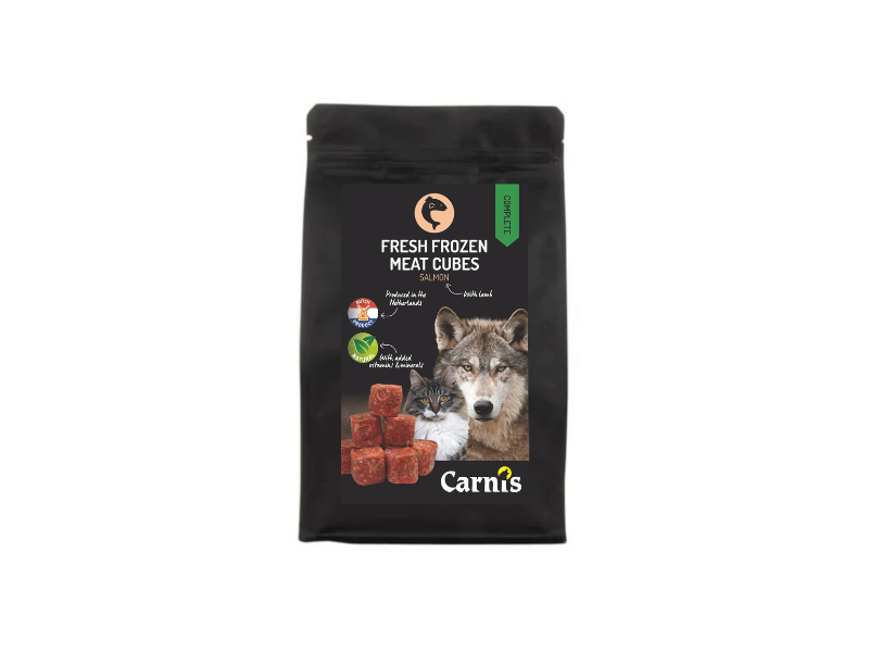 Carnis Compleet diepvries vlees Cubes Zalm met Lam 500 g zak