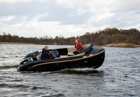 Oudhuijzer 580 Tender