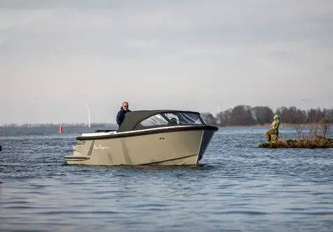 Oudhuijzer 740 Tender