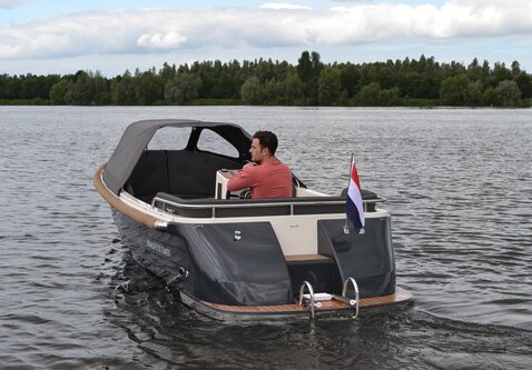Primeur 570 Tender