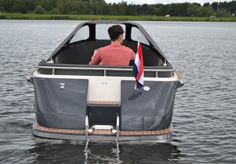 Primeur 570 Tender