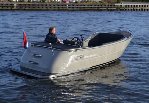 Primeur 620 Tender