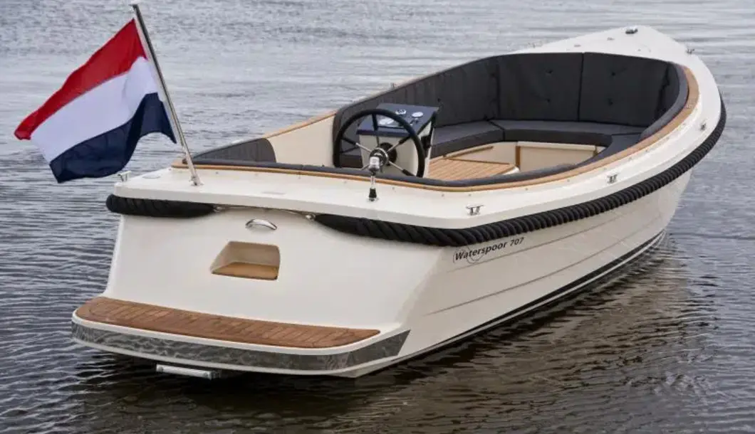 Waterspoor 707 Tender