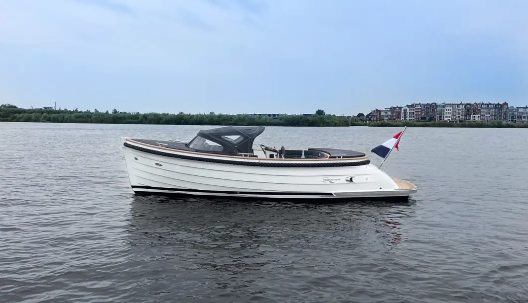 Waterspoor 646 Outboard