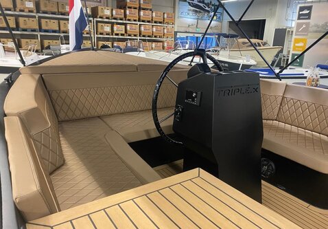 TRIPLE X800 | Exclusive Edition | 250PK Suzuki ! | Direct vaarklaar