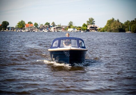 Oudhuijzer 616 tender