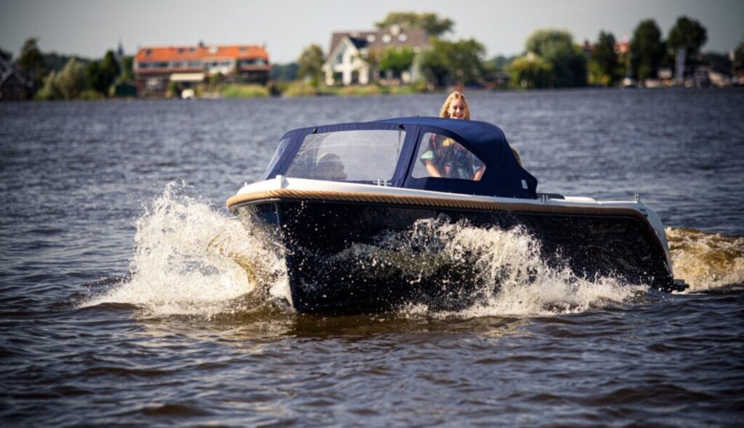Oudhuijzer 616 tender