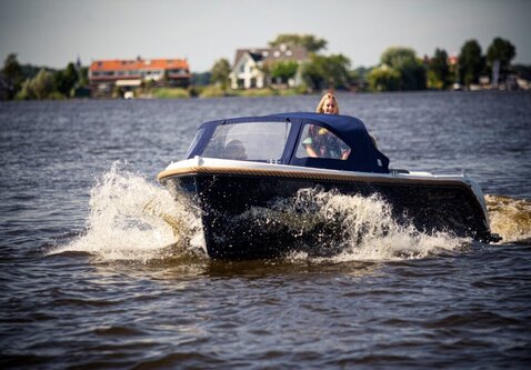 Oudhuijzer 616 tender