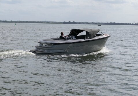 Oudhuijzer 650 tender