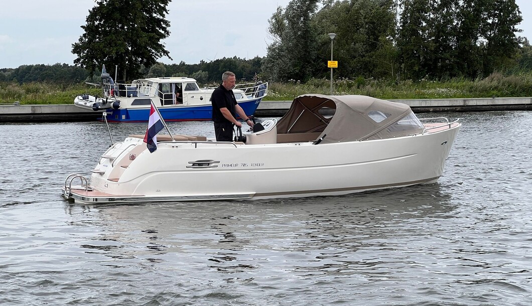 Primeur 705 Tender NIEUW MODEL!