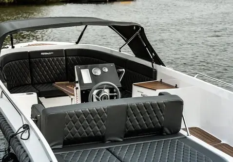 Topcraft 627 Tender