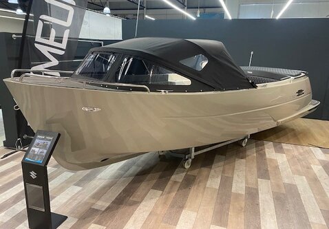 Primeur 710 Tender / Vrije Motor keuze  / Showroom Demo! / MP test!