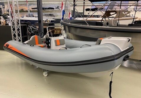 Nimarine 410 / 25PK Mercury / Showroom model / Vaarklaar!