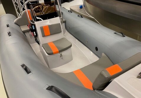 Nimarine 410 / 25PK Mercury / Showroom model / Vaarklaar!