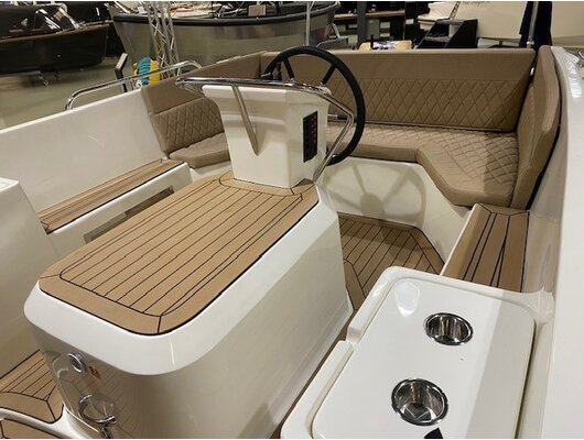 Primeur 700 Lounge / 42PK Vetus / Showroom model  2026!