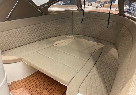 Primeur 715 Tender / Vrije motorkeuze / Showroom model 2026!