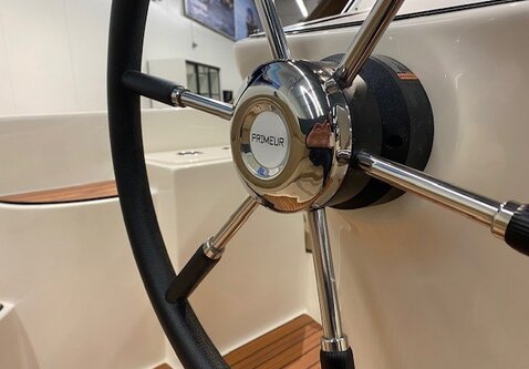 Primeur 715 Tender / Vrije motorkeuze / Showroom model 2026!